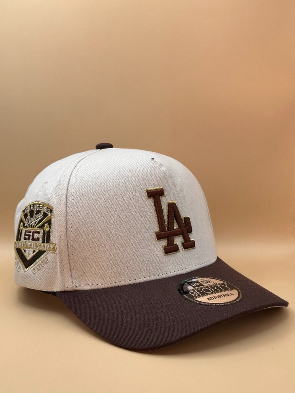 New Era LA 9FORTY Adjustable Cap – White & Brown – Embroidered Logo